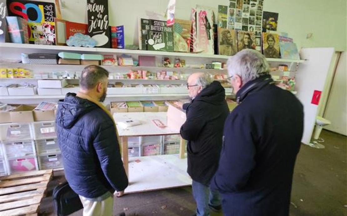 l’entreprise 𝘒𝘪𝘵 𝘈𝘧𝘧𝘪𝘤𝘩𝘦𝘴