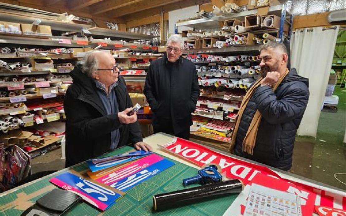 l’entreprise 𝘒𝘪𝘵 𝘈𝘧𝘧𝘪𝘤𝘩𝘦𝘴