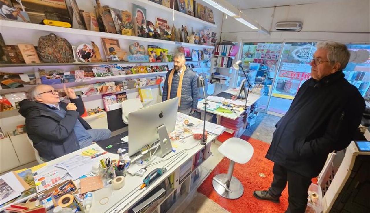 l’entreprise 𝘒𝘪𝘵 𝘈𝘧𝘧𝘪𝘤𝘩𝘦𝘴