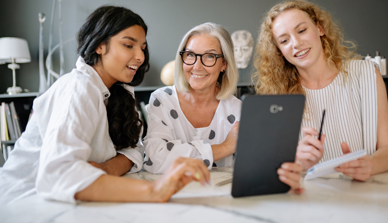 # Atelier de la CREA/REPRISE : OSEZ AU FEMININ