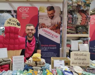 Un stand de bouillottes au Salon du Made in France