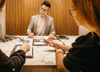 Photo d'un rendez-vous avec un conseiller en création et reprise d'entreprise