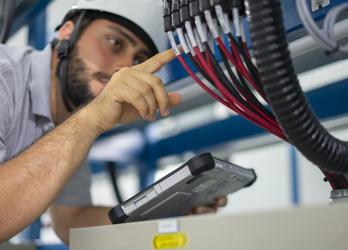 Photo pour illustrer le BM d'installateur en équipements électriques