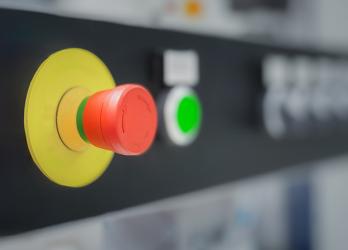 Photo d'un bouton d'arrêt pour illustrer la formation sur le document unique
