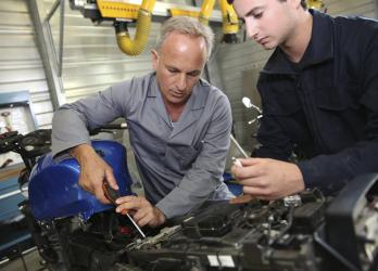 reparation d 'une voiture