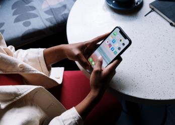 Réseaux sociaux sur téléphone