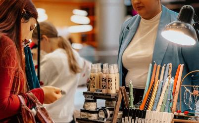 Vente de bijoux sur salon