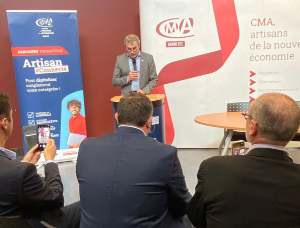 Le président de la CMA Grand Est lance officiellement les RDV CMA Réussir avec le Numérique lors d'une conférence de presse 