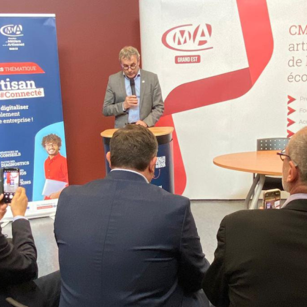 Le président de la CMA Grand Est lance officiellement les RDV CMA Réussir avec le Numérique lors d'une conférence de presse 