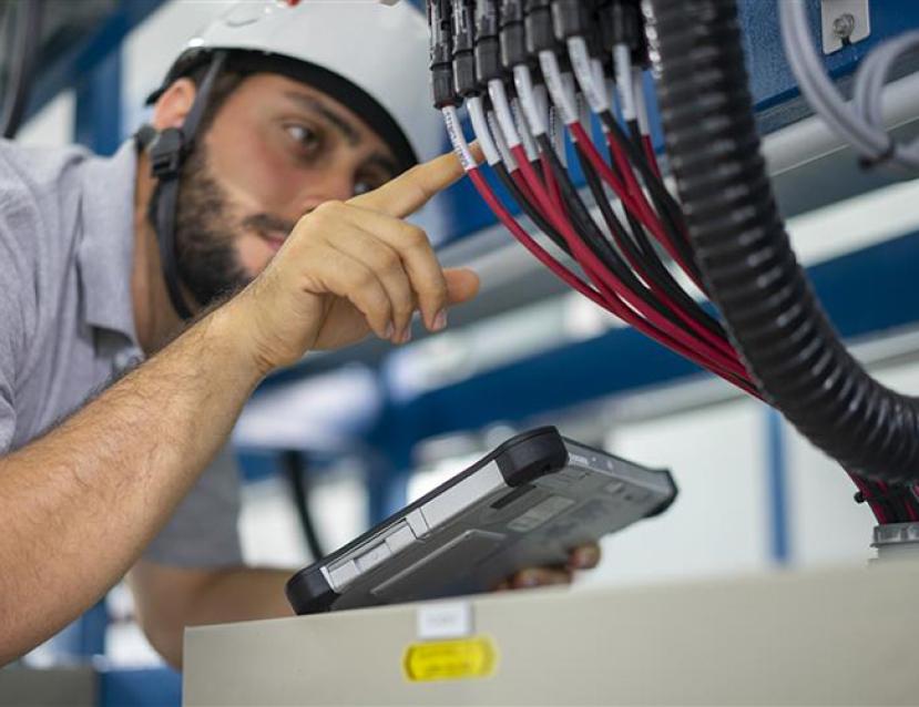 Photo pour illustrer le BM d'installateur en équipements électriques