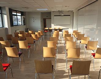 Photo d'une salle de formation disponible en location à la Chambre de Métiers d'Alsace à Mulhouse